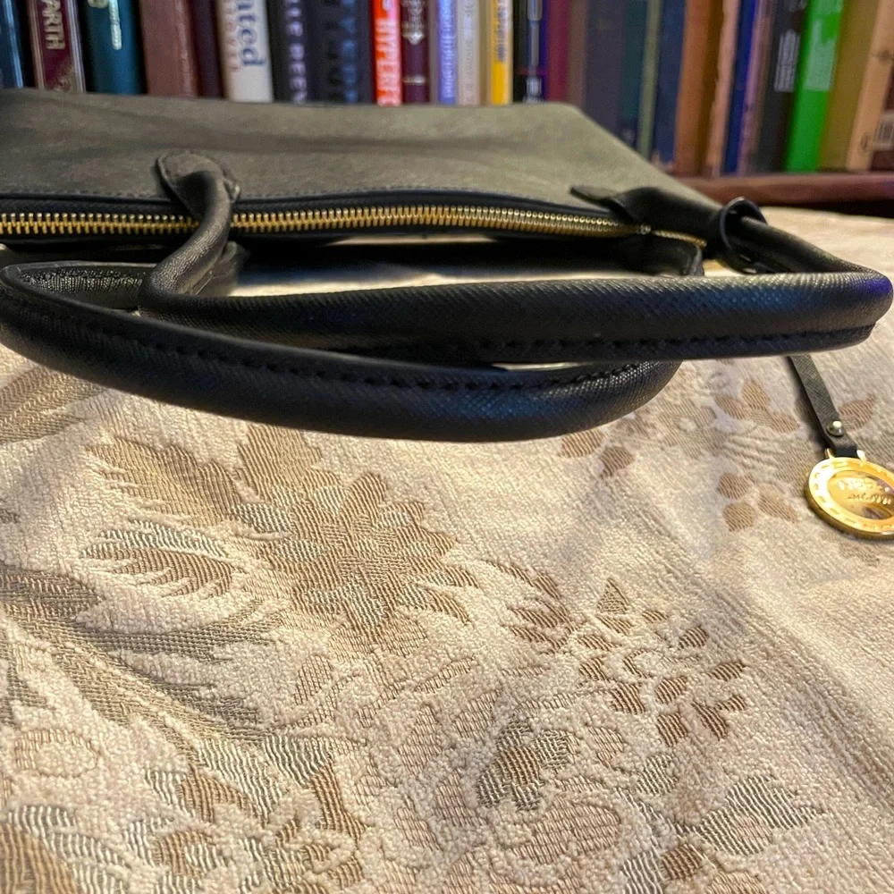 HOBO INTERNATIONAL Black Leather Handbag - Picture 10 of 15